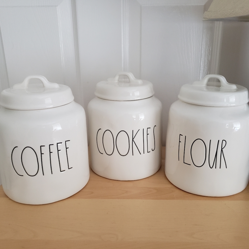 Rae Dunn Canister set
